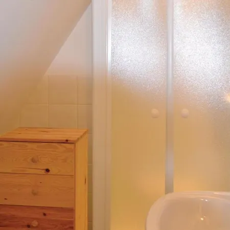 2 Bedroom Awesome In Prázdninový dům *